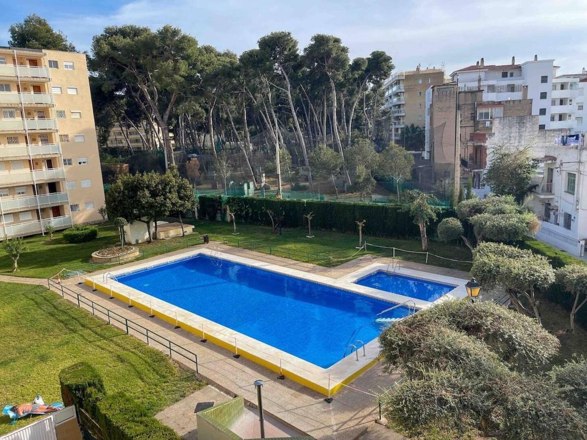 Location With A Pool And Terrace! Apartment